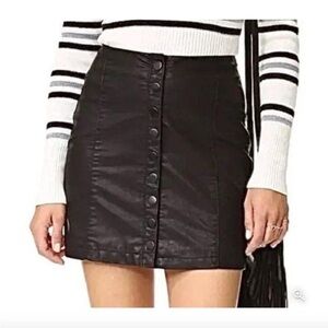 Free People x Urban Outfitters "Oh Snap"
Vegan Leather Mini Skirt